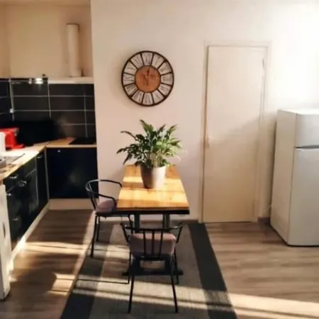 Апартаменты T2 Climatise A 10 Minutes A Pied De La Cite